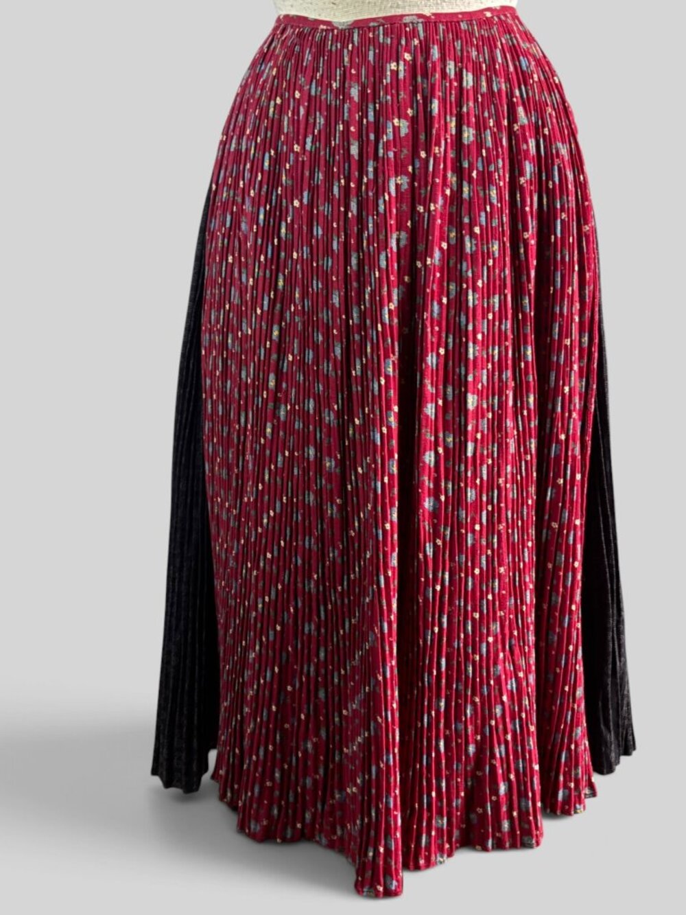 Vintage Hungarian Szeki Folk Skirt & Apron Transylvania